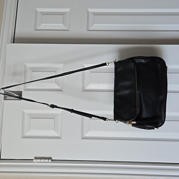 Black Crossbody Vegan Bag - Picture 4 of 14